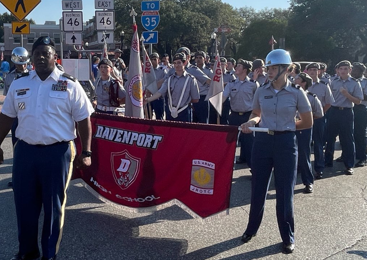 Davenport HS JROTC Parade 1a