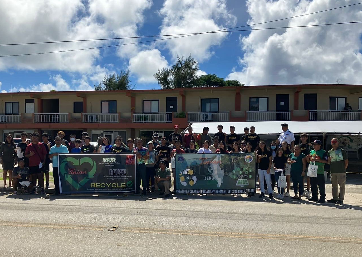 Stallion Battalion promotes Recycling Project to community