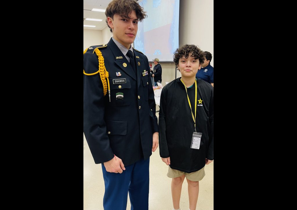 JROTC-News-Featured-CARRIZO-SPRINGS-HIGH-SCHOOL-RECRUITS-AT-COMMUNITY-CAREER-FAIR-2.jpg