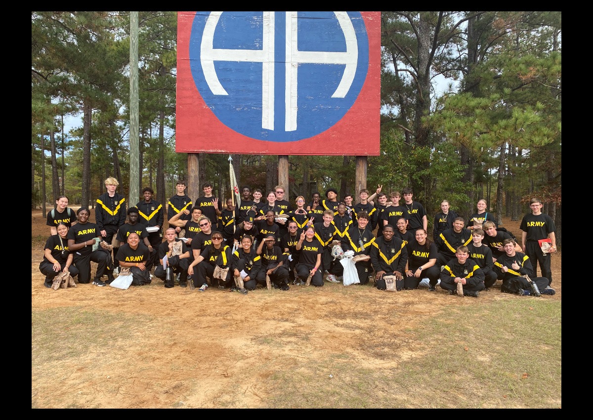 Overhills-High-School-JROTC-Visits-U.S.-Army-Recruitment-Event-1