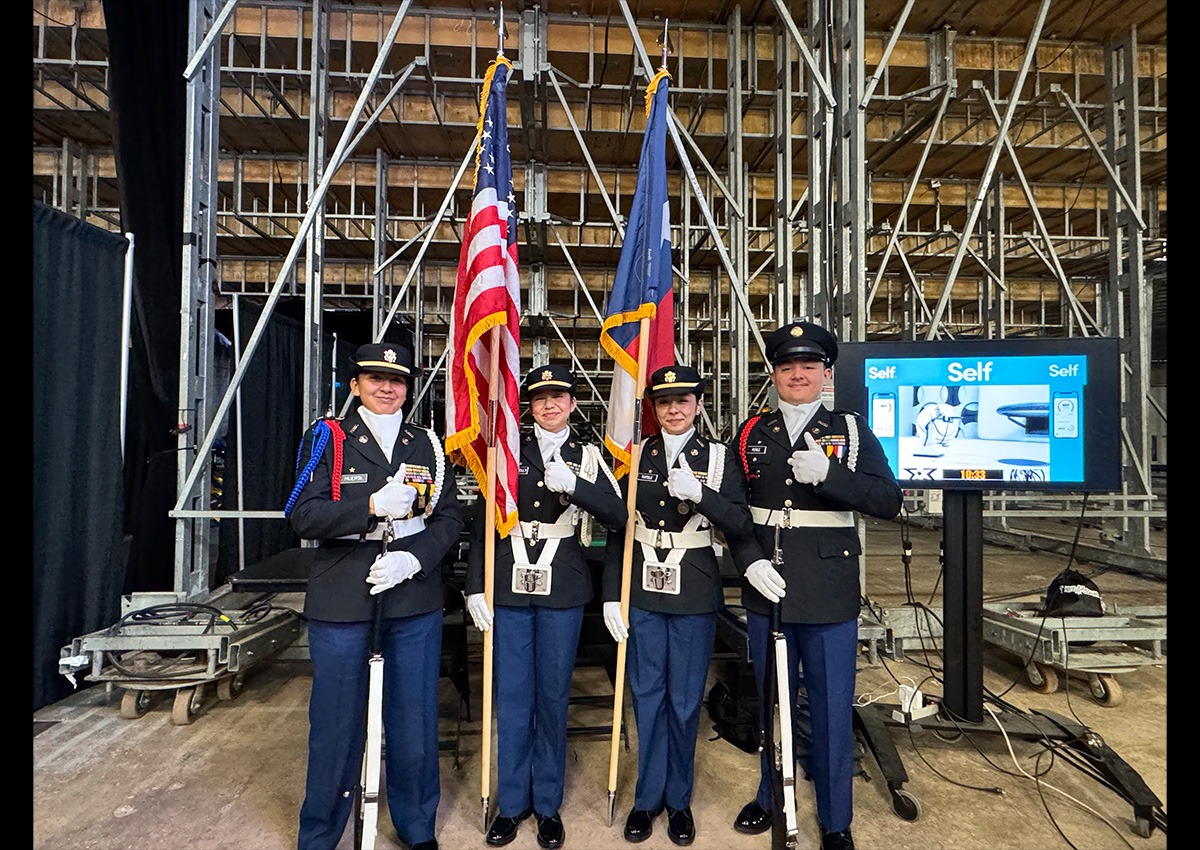 Right Guard: C/LTC Esmeralda Huerta U.S. Flag C/CSM Naomy Santarelly Texas Flag: C/2LT Layla Tuitele Left Guard: C/2LT Iram Perez